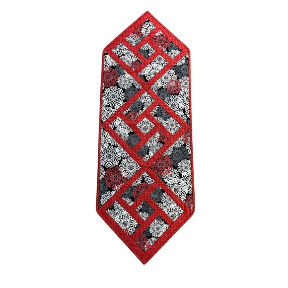 Handmade Quilted Table Runner Red Black White Geometric Patchwork 16x45 Used - Picture 6 of 9